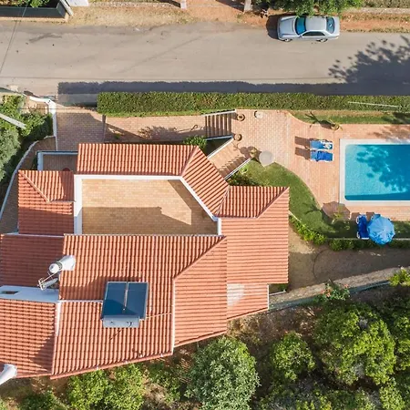 Casa Moura Villa *